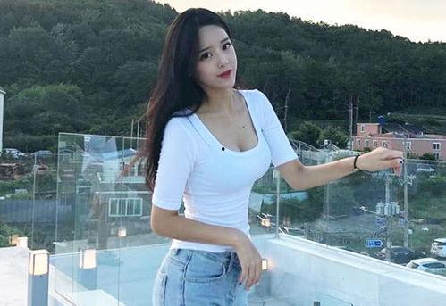 农村丝袜网红小说,农村网红的逆袭之路